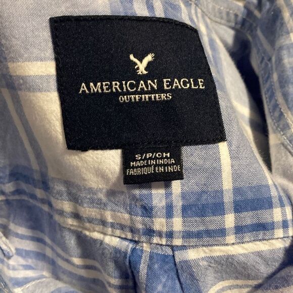 American Eagle Outfitters 100% Cotton Light Blue White Button Down - Picture 8 of 9
